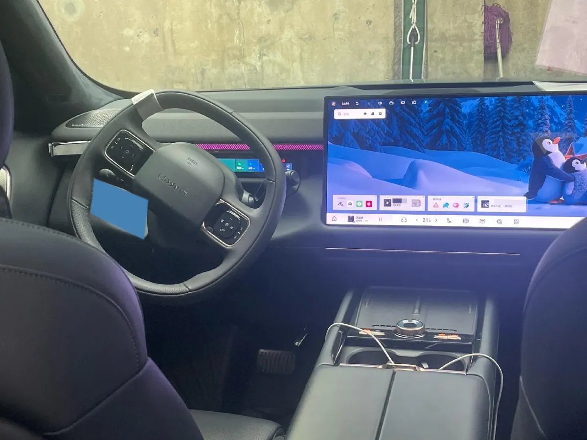 2025 LYNK&CO 900 2.0T 254HP L4 3DHT PHEV 50KWH,autocango,china used car exporter,china ev exporter,chinese used car exporter,chinese used ev exporter