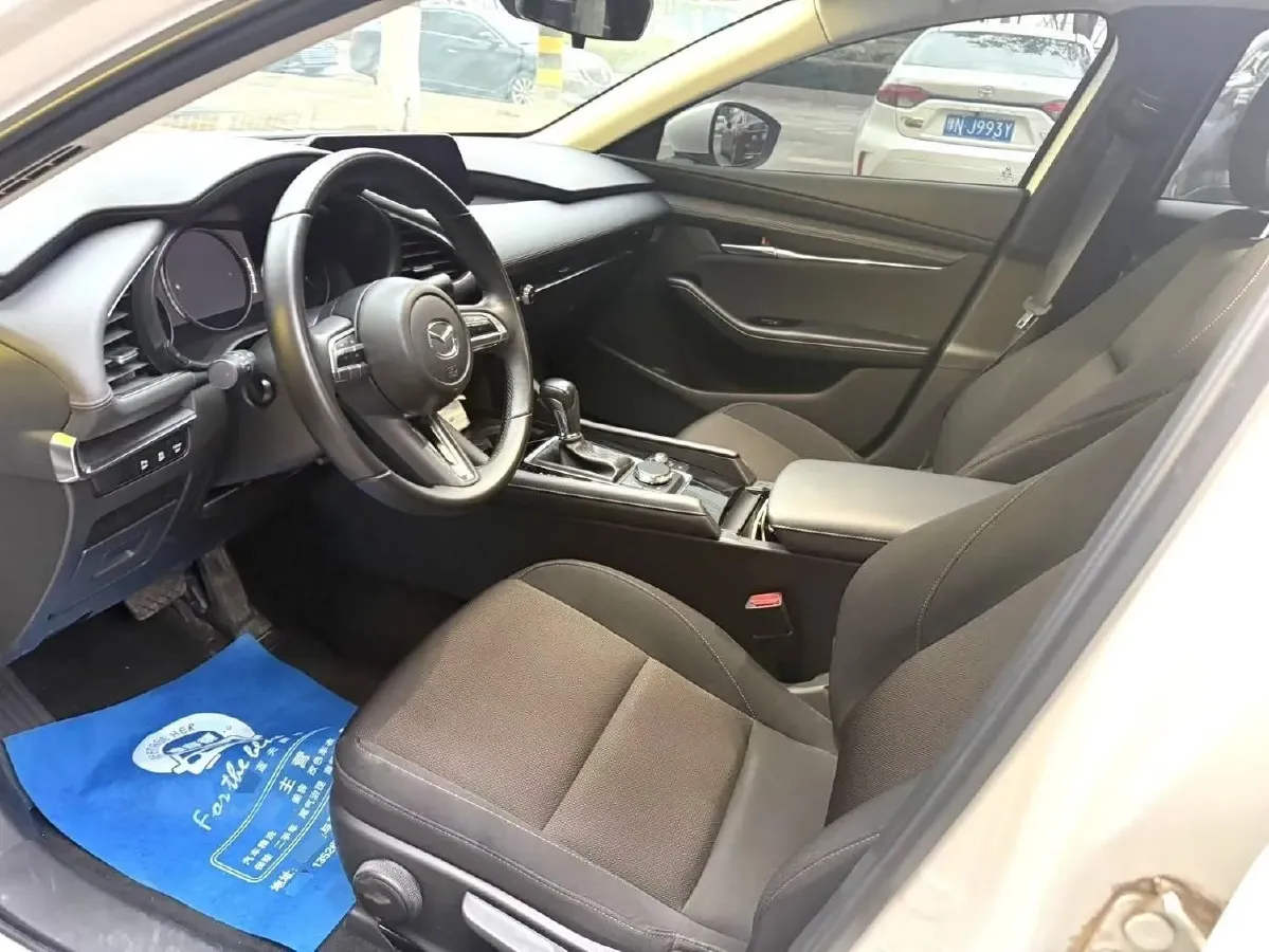 2023 Mazda 3 Axela 2.0L 158HP L4 6AT,autocango,china used car exporter,china ev exporter,chinese used car exporter,chinese used ev exporter