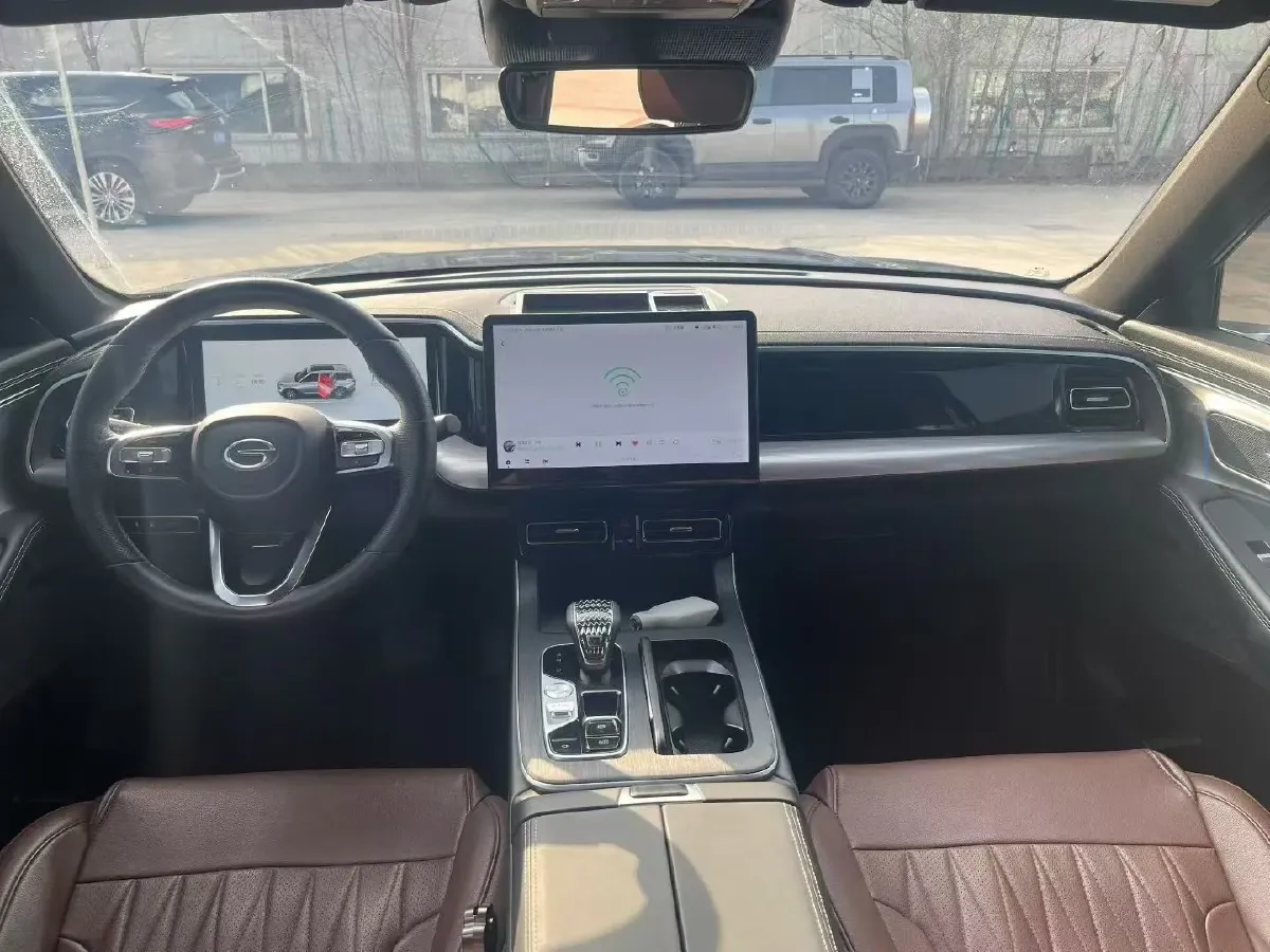 2025 GAC Trumpchi GS8 2.0T 252HP L4 8AT,autocango,china used car exporter,china ev exporter,chinese used car exporter,chinese used ev exporter