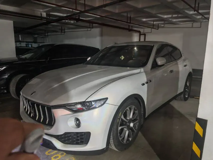 2019 Maserati Levante 3.0T 350HP V6 8AT,autocango,china used car exporter,china ev exporter,chinese used car exporter,chinese used ev exporter