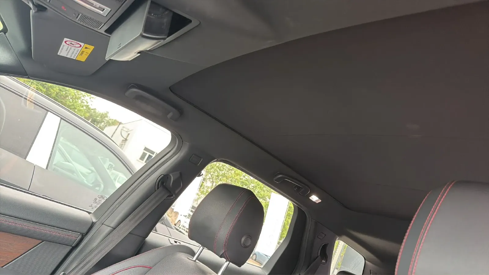 2021 Land Rover Discovery Sport 2.0T 249HP L4 9AT,autocango,china used car exporter,china ev exporter,chinese used car exporter,chinese used ev exporter