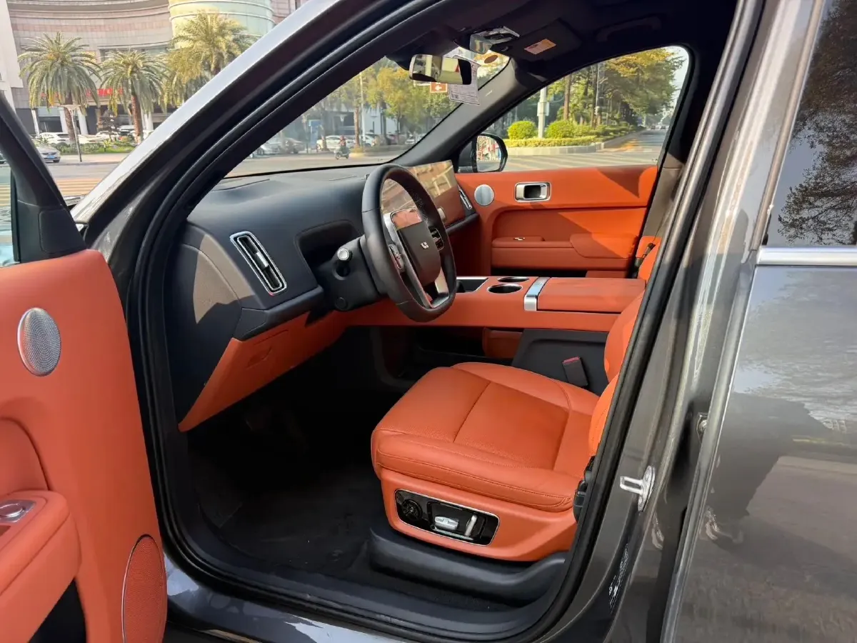 2022 Li L9 Range Extended 154HP REEV 42.6KWH,autocango,china used car exporter,china ev exporter,chinese used car exporter,chinese used ev exporter