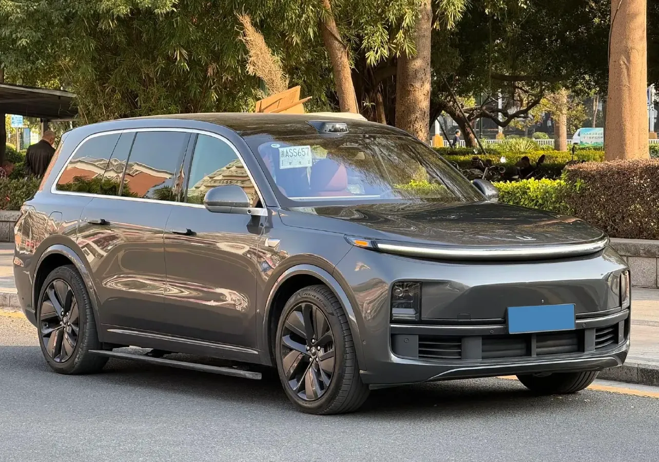 2022 Li L9 Range Extended 154HP REEV 42.6KWH,autocango,china used car exporter,china ev exporter,chinese used car exporter,chinese used ev exporter