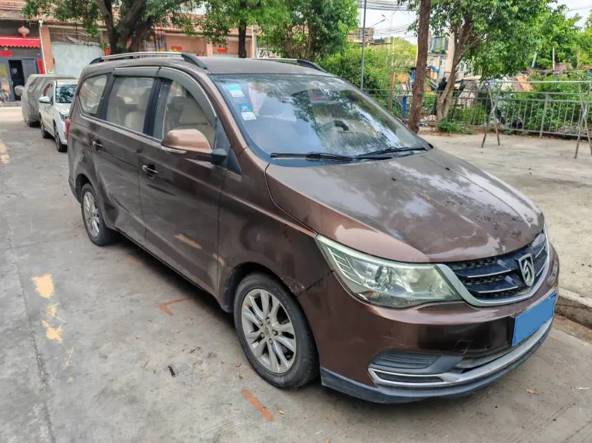 2016 BaoJun 730 1.5L 112HP L4 5MT,autocango,china used car exporter,china ev exporter,chinese used car exporter,chinese used ev exporter