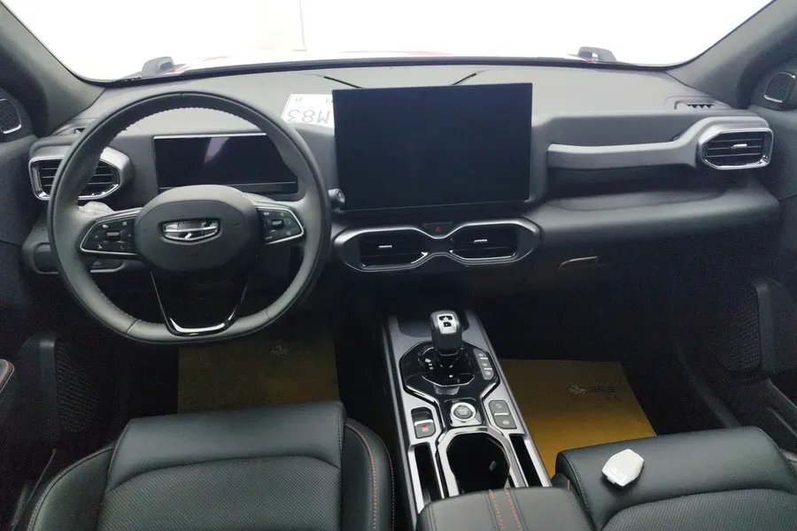 2025 Geely Cowboy 1.5T 181HP L4 7DCT,autocango,china used car exporter,china ev exporter,chinese used car exporter,chinese used ev exporter