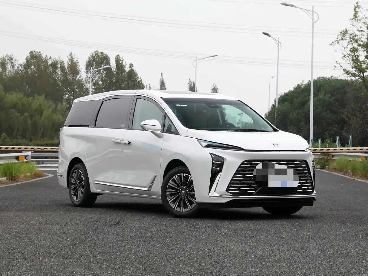 2025 Buick GL8 2.0T 237HP L4 9AT,autocango,china used car exporter,china ev exporter,chinese used car exporter,chinese used ev exporter