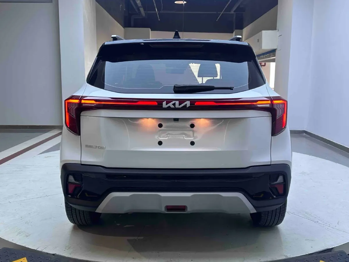 2023 Kia Seltos 1.5L 115HP L4 CVT,autocango,china used car exporter,china ev exporter,chinese used car exporter,chinese used ev exporter