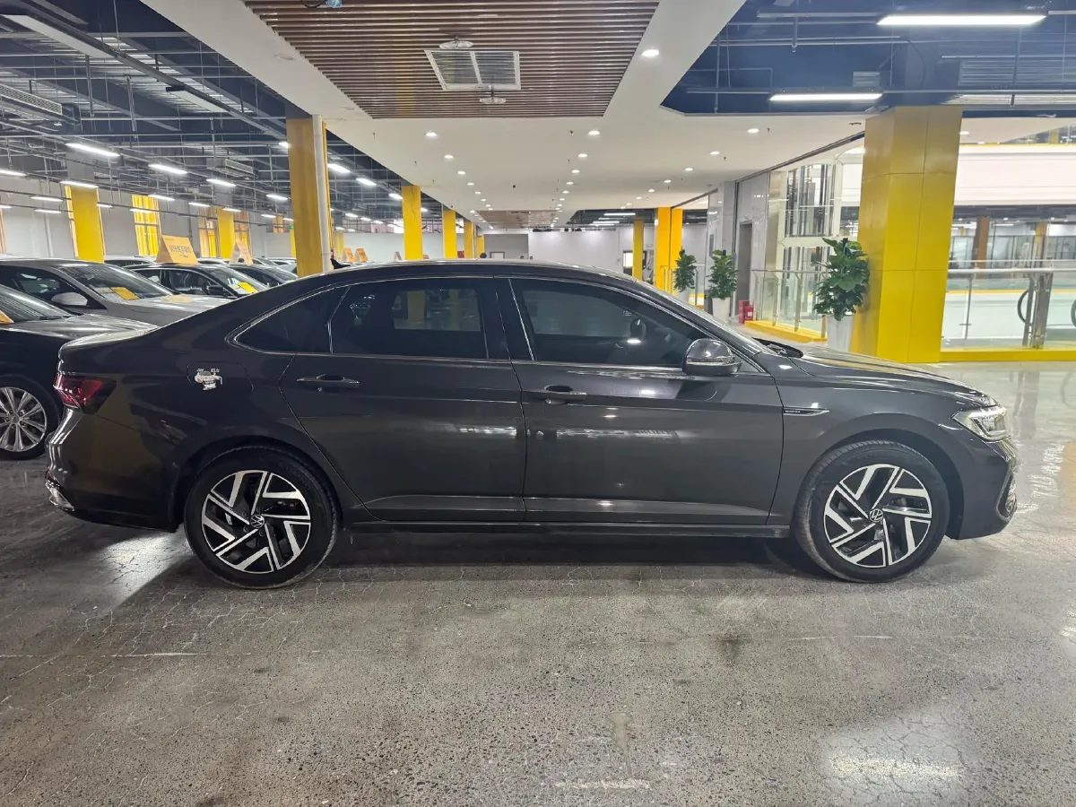 2023 Volkswagen Sagitar 1.4T 150HP L4 7DCT,autocango,china used car exporter,china ev exporter,chinese used car exporter,chinese used ev exporter