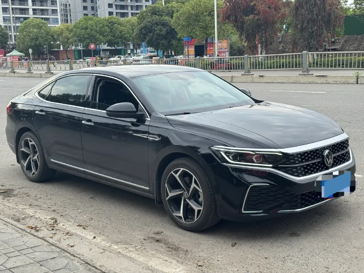 2023 Volkswagen Passat 2.0T 186HP L4 7DCT,autocango,china used car exporter,china ev exporter,chinese used car exporter,chinese used ev exporter