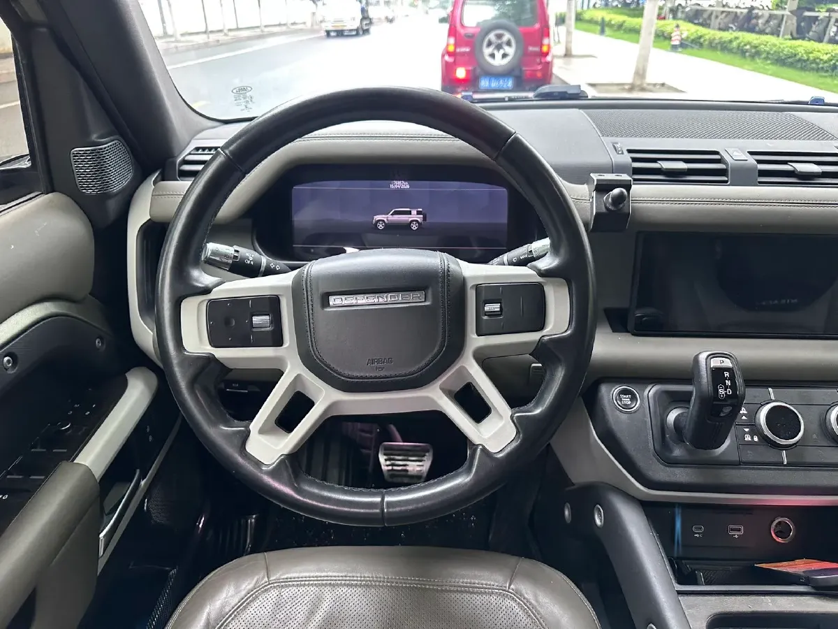 2020 Land Rover Defender 3.0T 400HP L6 8AT,autocango,china used car exporter,china ev exporter,chinese used car exporter,chinese used ev exporter