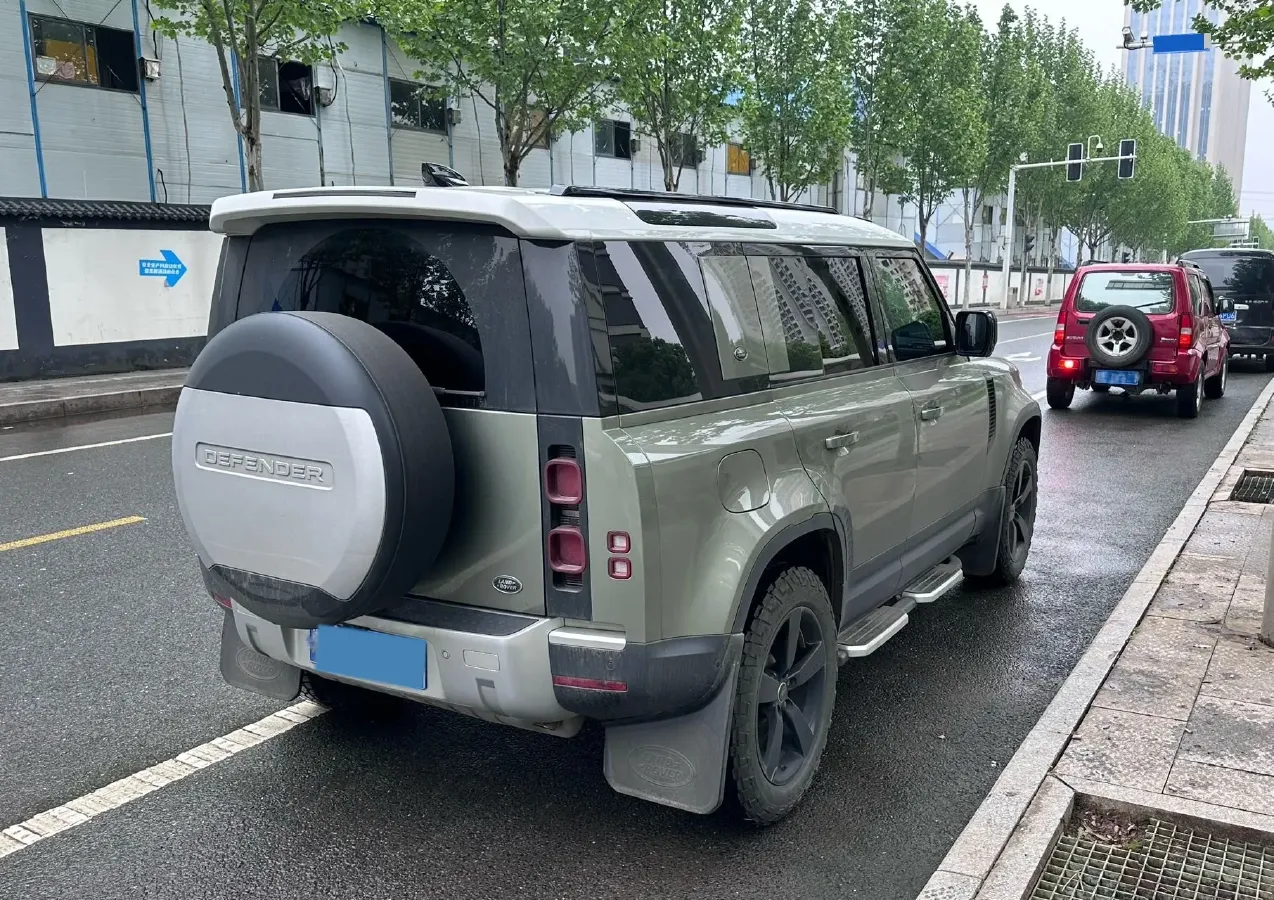2020 Land Rover Defender 3.0T 400HP L6 8AT,autocango,china used car exporter,china ev exporter,chinese used car exporter,chinese used ev exporter