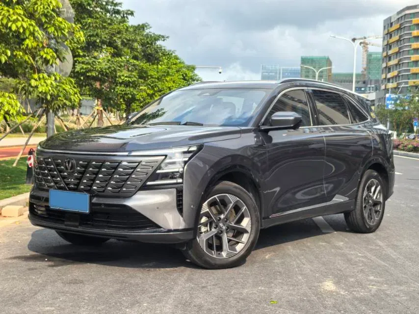 2025 ChangAn CS75 Plus 1.5T 192HP L4 8AT,autocango,china used car exporter,china ev exporter,chinese used car exporter,chinese used ev exporter