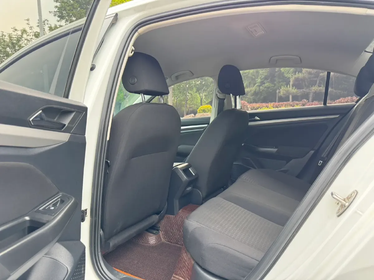 2021 Volkswagen Bora 1.5L 113HP L4 6AT,autocango,china used car exporter,china ev exporter,chinese used car exporter,chinese used ev exporter