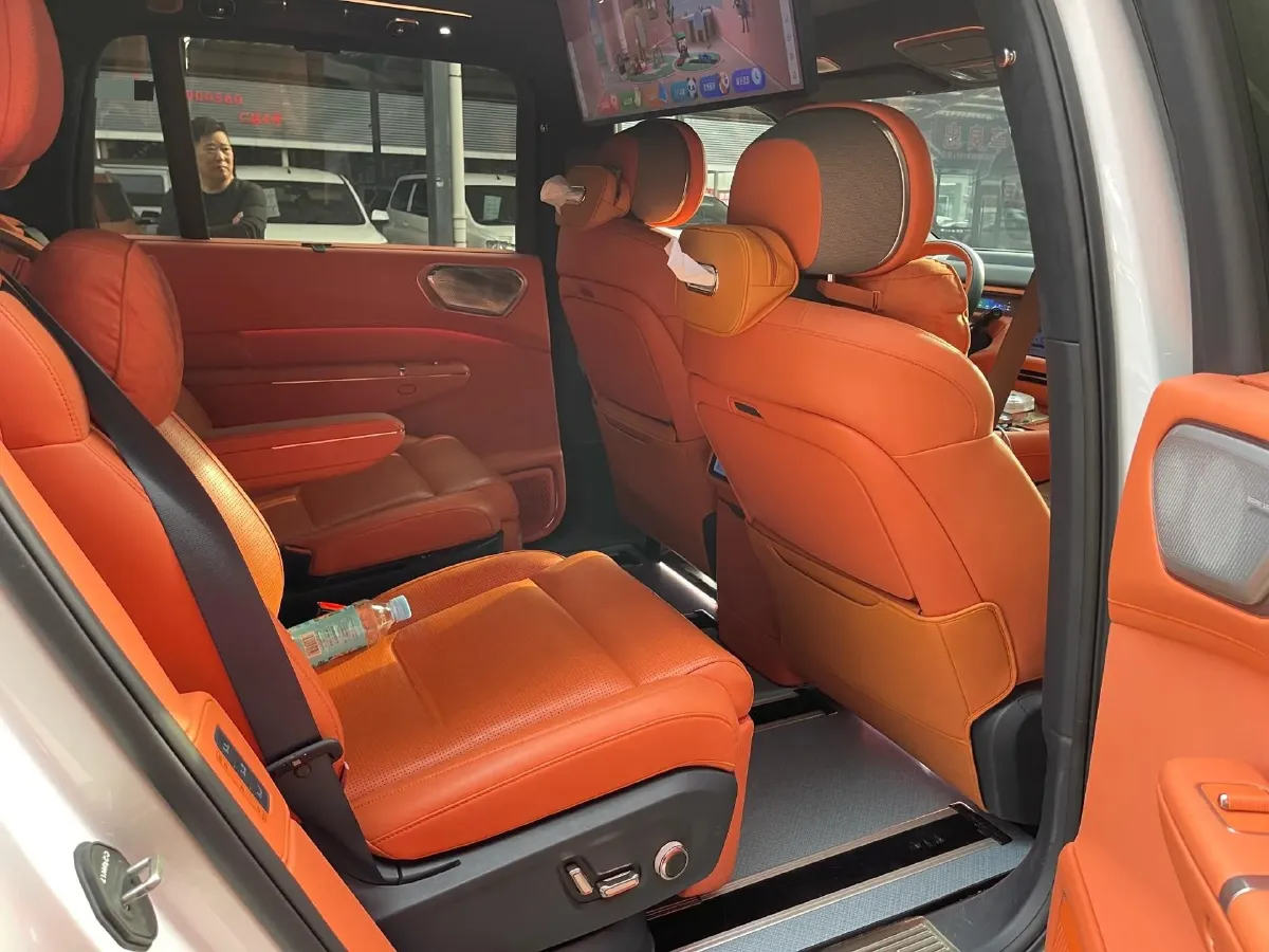 2025 LYNK&CO 900 1.5T 190HP L4 3DHT PHEV 43.3KWH,autocango,china used car exporter,china ev exporter,chinese used car exporter,chinese used ev exporter