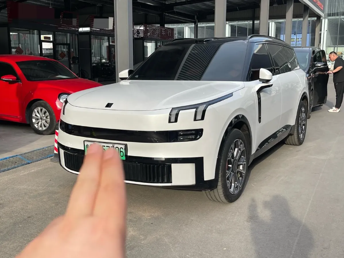 2025 LYNK&CO 900 1.5T 190HP L4 3DHT PHEV 43.3KWH,autocango,china used car exporter,china ev exporter,chinese used car exporter,chinese used ev exporter