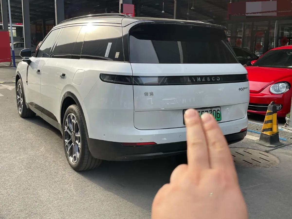 2025 LYNK&CO 900 1.5T 190HP L4 3DHT PHEV 43.3KWH,autocango,china used car exporter,china ev exporter,chinese used car exporter,chinese used ev exporter