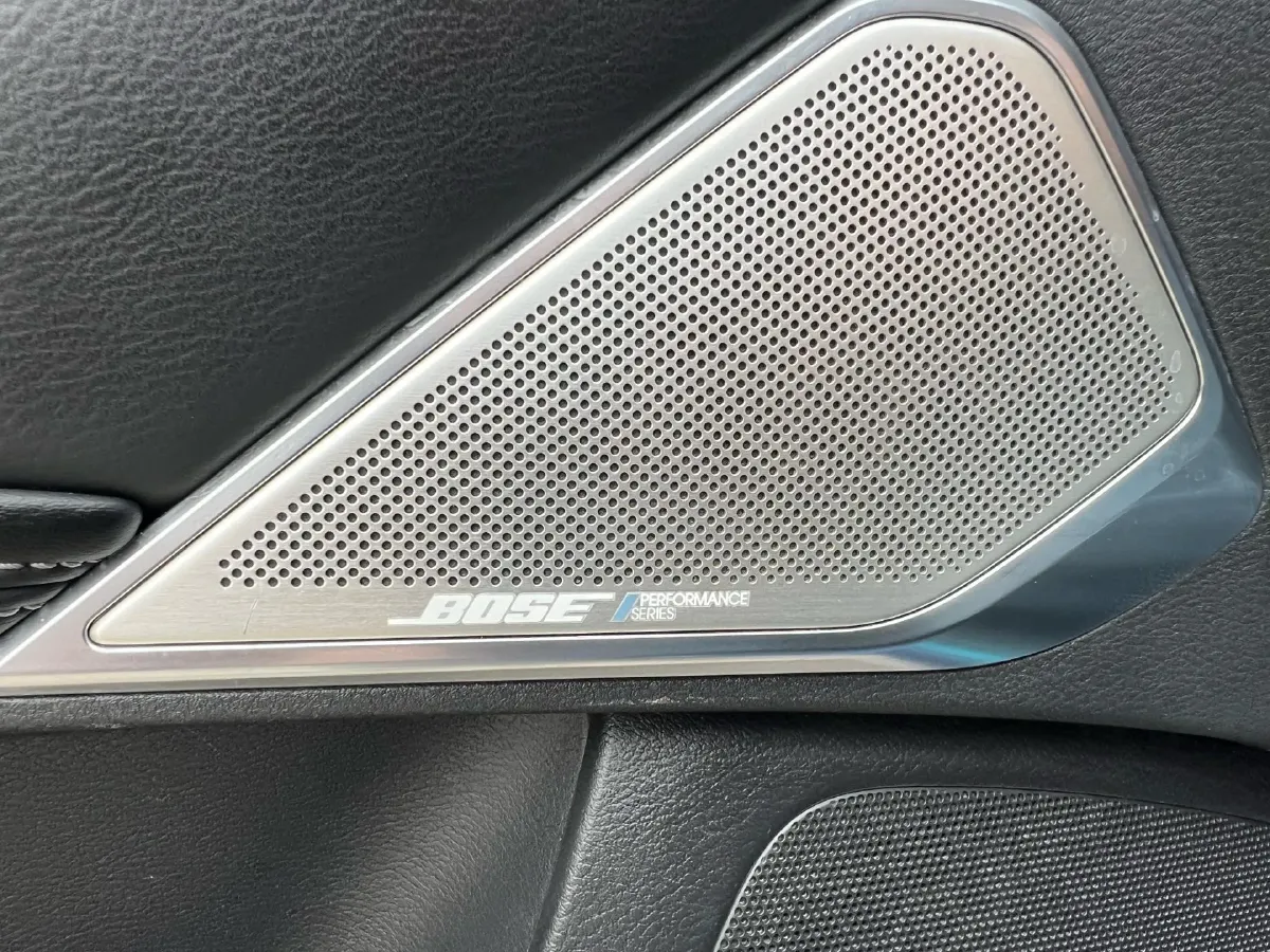 2018 Jeep Grand Commander 2.0T 265HP L4 9AT,autocango,china used car exporter,china ev exporter,chinese used car exporter,chinese used ev exporter