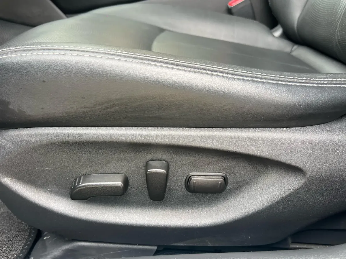 2018 Jeep Grand Commander 2.0T 265HP L4 9AT,autocango,china used car exporter,china ev exporter,chinese used car exporter,chinese used ev exporter