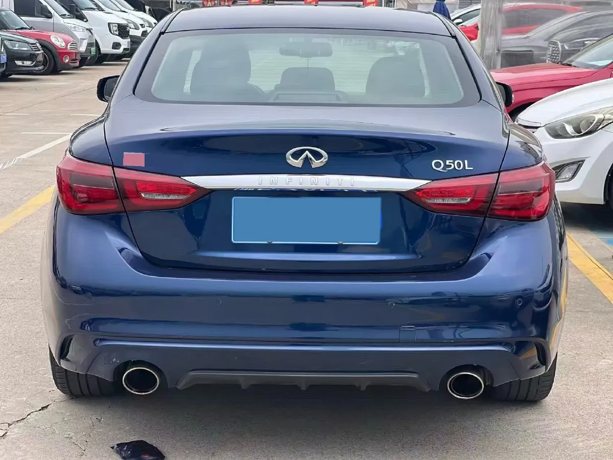 2018 Jeep Grand Commander 2.0T 265HP L4 9AT,autocango,china used car exporter,china ev exporter,chinese used car exporter,chinese used ev exporter