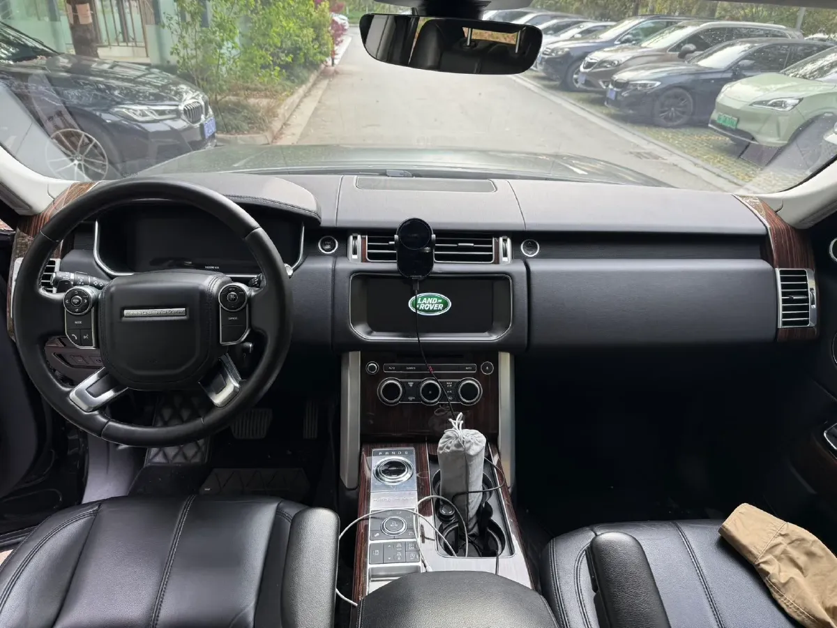 2017 Land Rover Range Rover 3.0T 340HP V6 8AT,autocango,china used car exporter,china ev exporter,chinese used car exporter,chinese used ev exporter