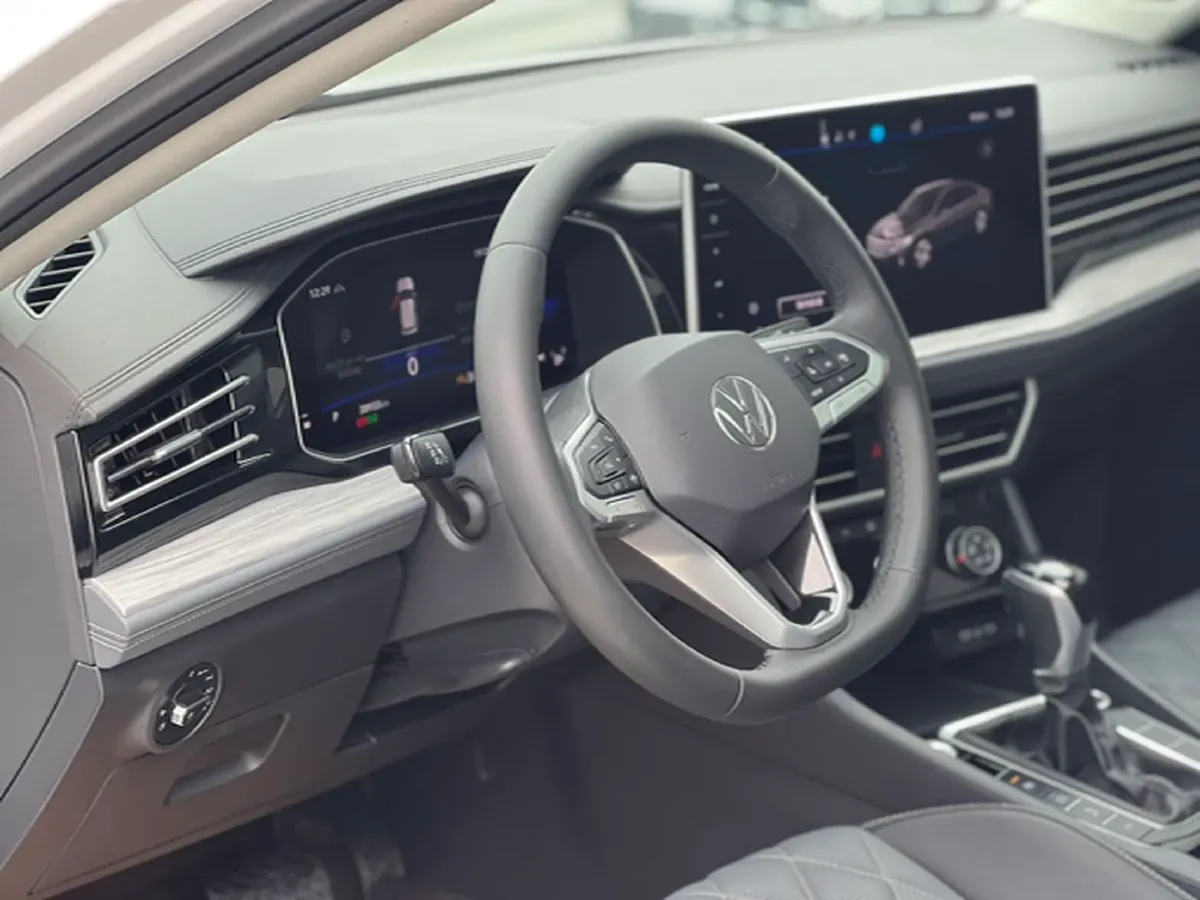 2023 Volkswagen Sagitar 1.4T 150HP L4 7DCT,autocango,china used car exporter,china ev exporter,chinese used car exporter,chinese used ev exporter