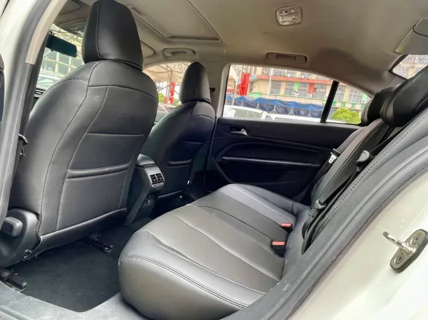 2018 Peugeot 408 1.6T 167HP L4 6AT,autocango,china used car exporter,china ev exporter,chinese used car exporter,chinese used ev exporter