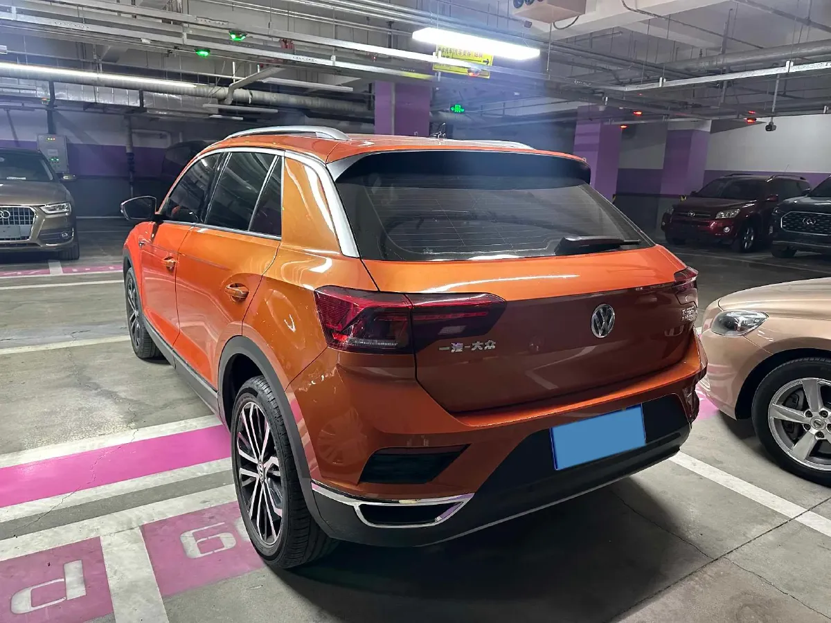 2019 Volkswagen T-Roc 1.4T 150HP L4 7DCT,autocango,china used car exporter,china ev exporter,chinese used car exporter,chinese used ev exporter