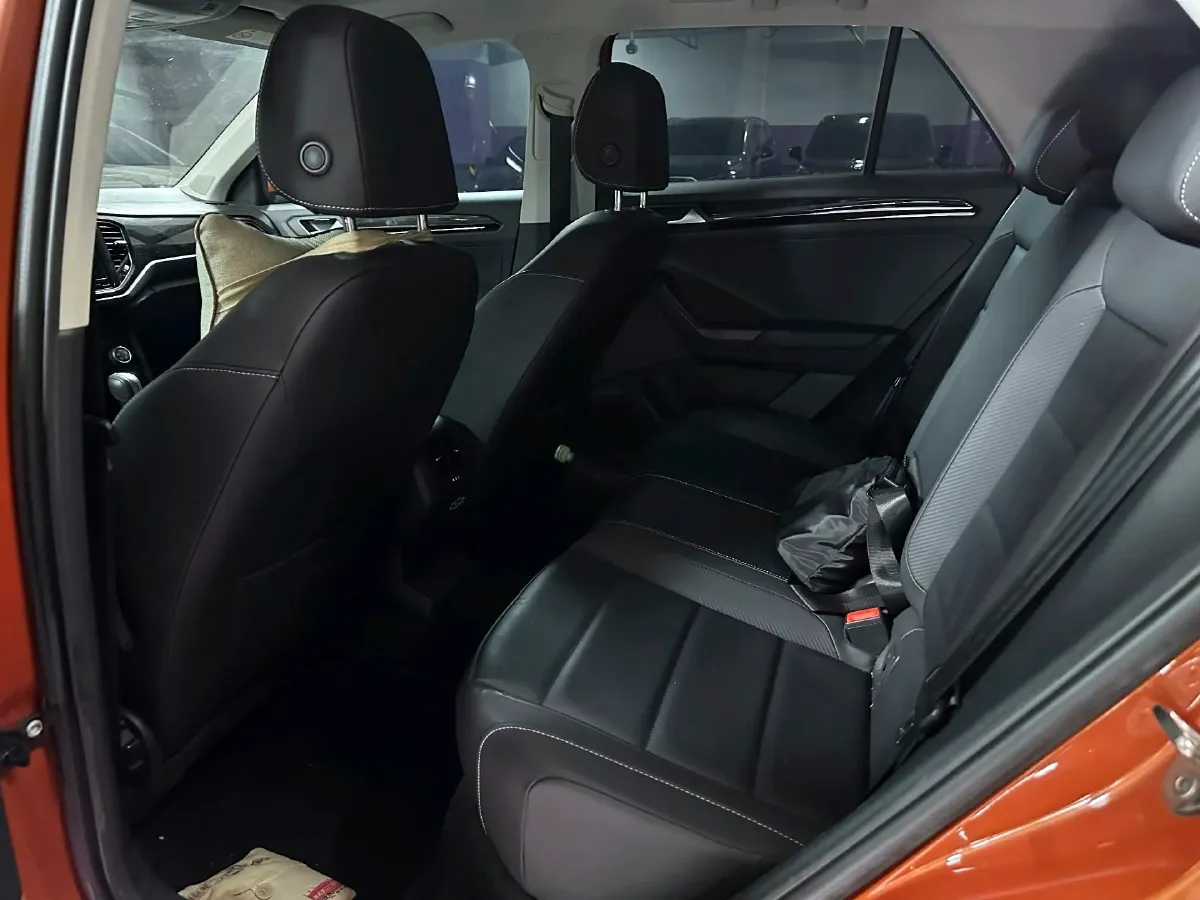 2019 Volkswagen T-Roc 1.4T 150HP L4 7DCT,autocango,china used car exporter,china ev exporter,chinese used car exporter,chinese used ev exporter