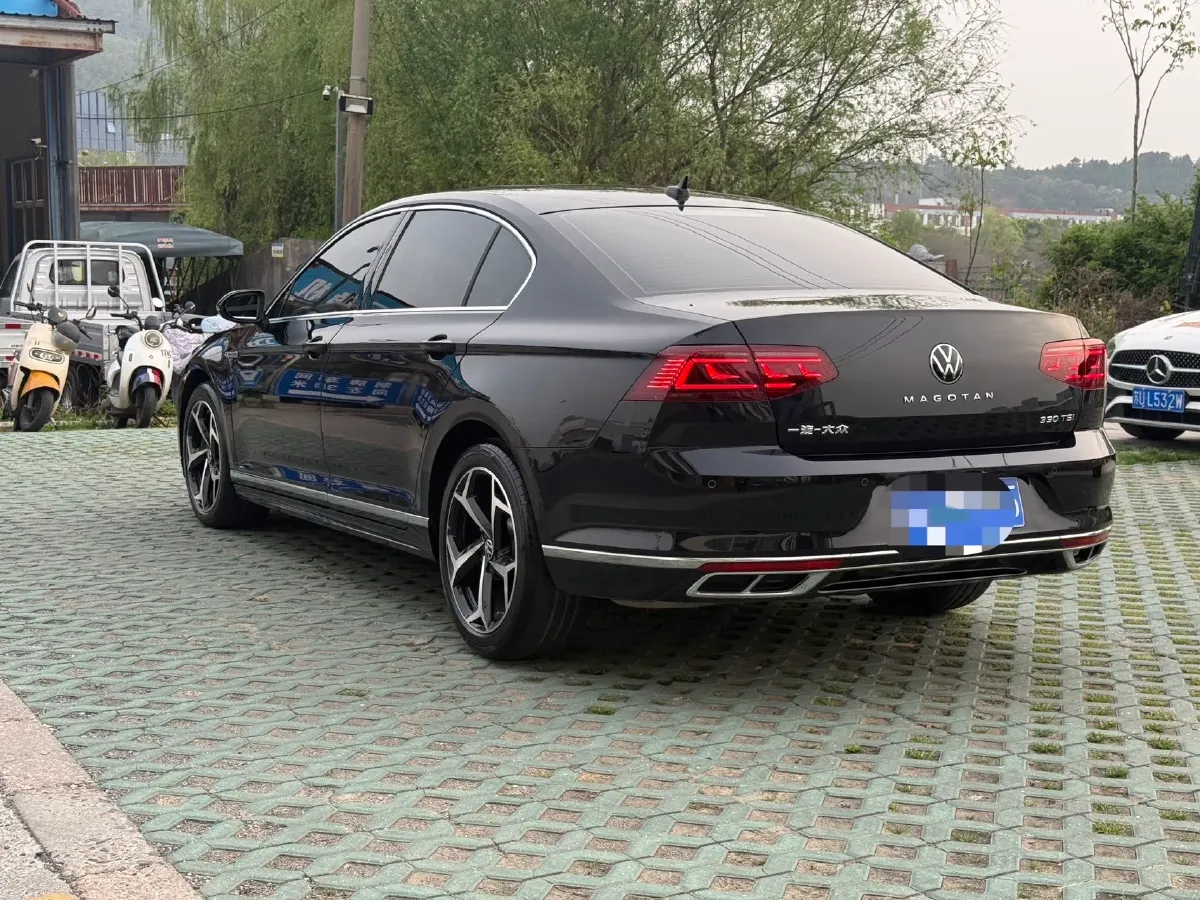 2023 Volkswagen Magotan 2.0T 186HP L4 7DCT,autocango,china used car exporter,china ev exporter,chinese used car exporter,chinese used ev exporter