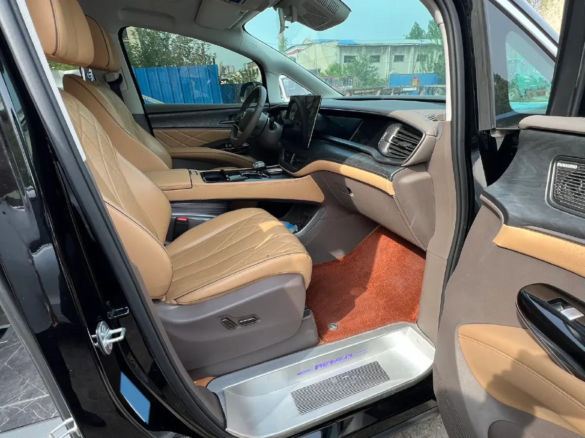 2022 Denza D9 1.5T 139HP L4 E-CVT PHEV 40.06KWH,autocango,china used car exporter,china ev exporter,chinese used car exporter,chinese used ev exporter