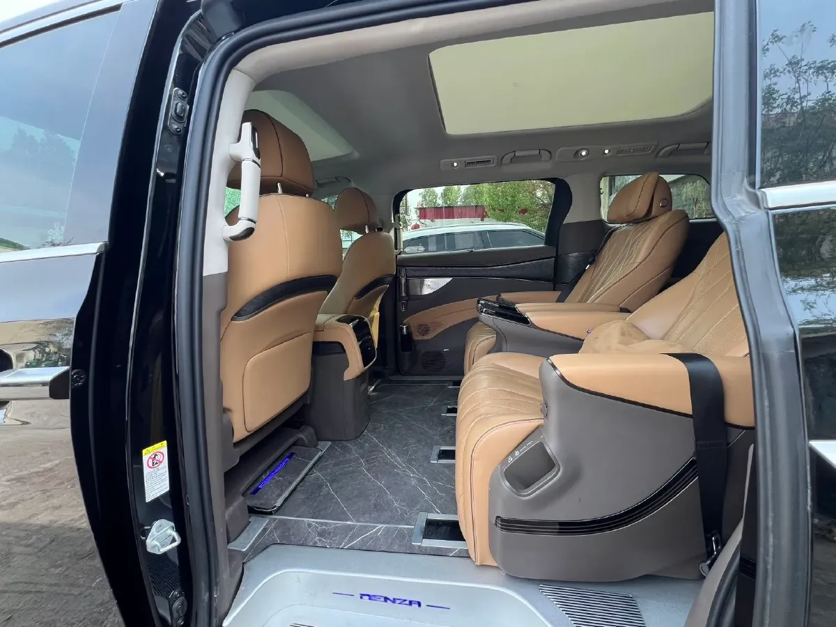 2022 Denza D9 1.5T 139HP L4 E-CVT PHEV 40.06KWH,autocango,china used car exporter,china ev exporter,chinese used car exporter,chinese used ev exporter