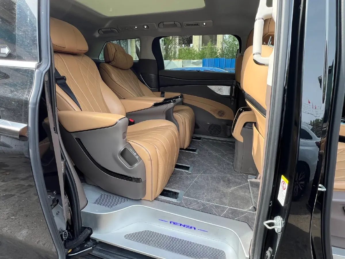 2022 Denza D9 1.5T 139HP L4 E-CVT PHEV 40.06KWH,autocango,china used car exporter,china ev exporter,chinese used car exporter,chinese used ev exporter