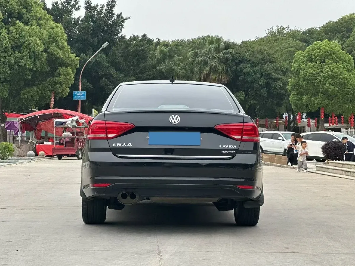 2017 Volkswagen Lavida 1.4T 131HP L4 7DCT,autocango,china used car exporter,china ev exporter,chinese used car exporter,chinese used ev exporter