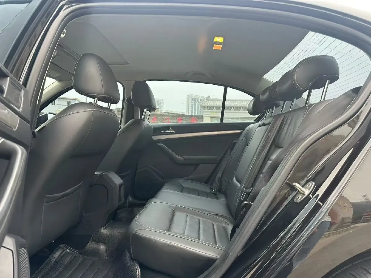 2017 Volkswagen Lavida 1.4T 131HP L4 7DCT,autocango,china used car exporter,china ev exporter,chinese used car exporter,chinese used ev exporter