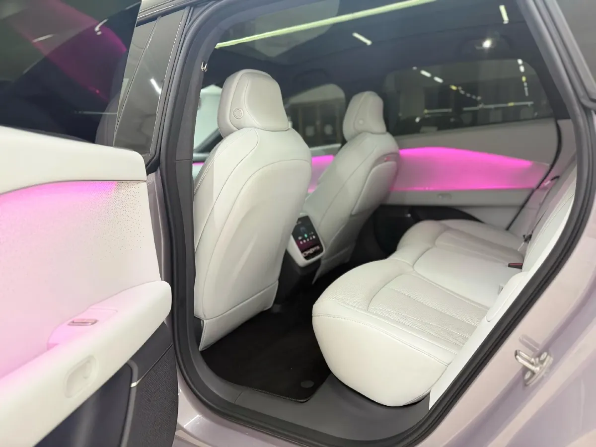 2024 Xpeng P7+ BEV 60.7KWH,autocango,china used car exporter,china ev exporter,chinese used car exporter,chinese used ev exporter