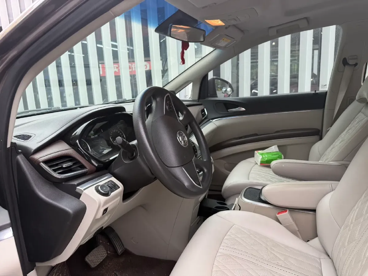 2021 Buick GL8 2.0T 237HP L4 9AT,autocango,china used car exporter,china ev exporter,chinese used car exporter,chinese used ev exporter
