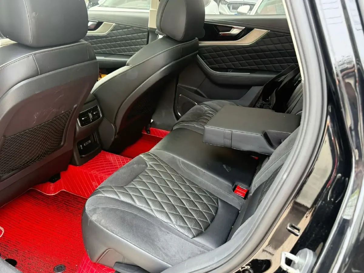 2022 HongQi HS5 2.0T 224HP L4 6AT,autocango,china used car exporter,china ev exporter,chinese used car exporter,chinese used ev exporter