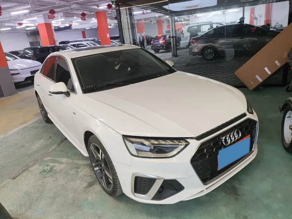 2020 Audi A4L 2.0T 190HP L4 7DCT,autocango,china used car exporter,china ev exporter,chinese used car exporter,chinese used ev exporter