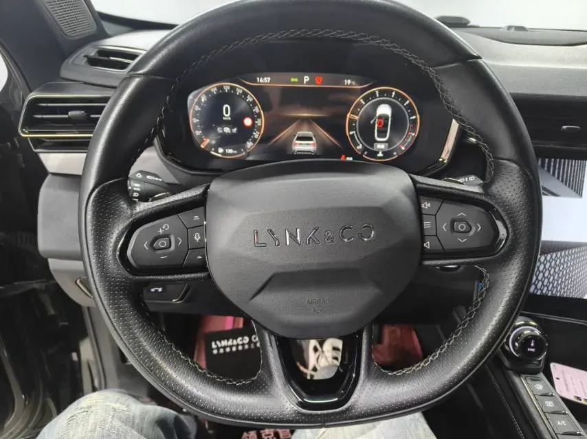 2021 LYNK&CO 01 2.0T 254HP L4 8AT,autocango,china used car exporter,china ev exporter,chinese used car exporter,chinese used ev exporter