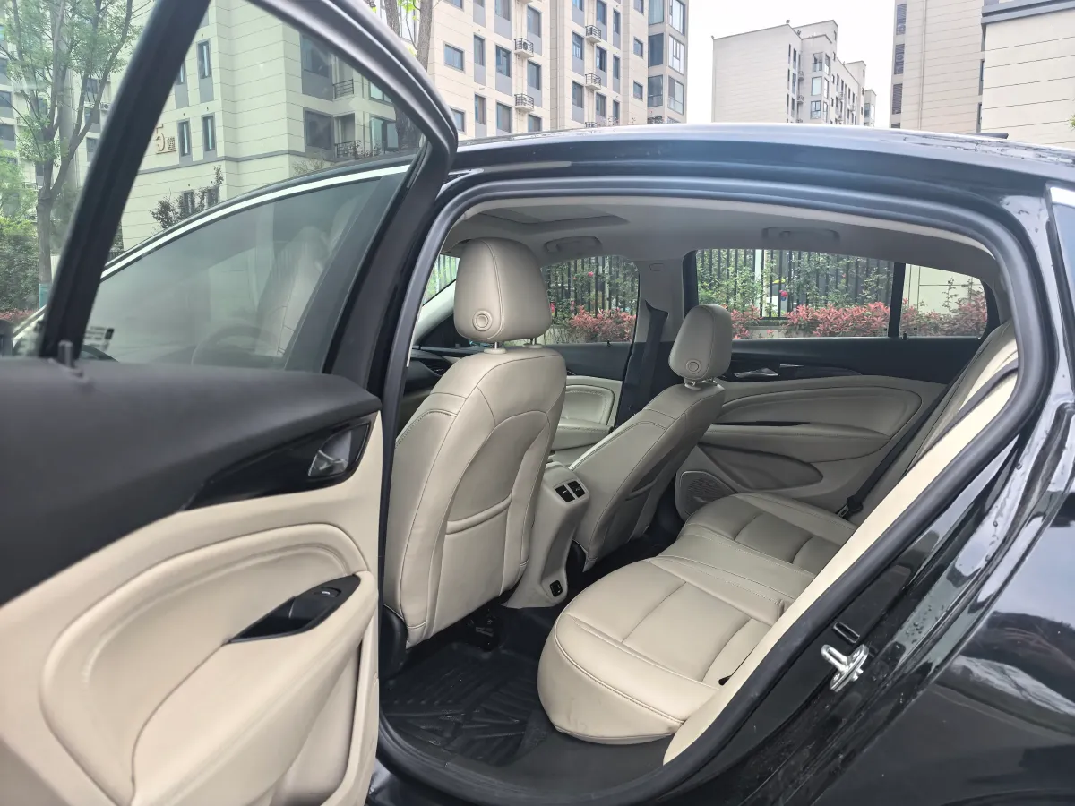 2020 Buick Regal 1.5T 169HP L4 9AT,autocango,china used car exporter,china ev exporter,chinese used car exporter,chinese used ev exporter