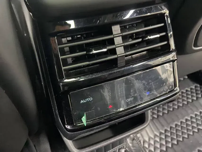 2023 Geely Monjaro 2.0T 238HP L4 8AT,autocango,china used car exporter,china ev exporter,chinese used car exporter,chinese used ev exporter