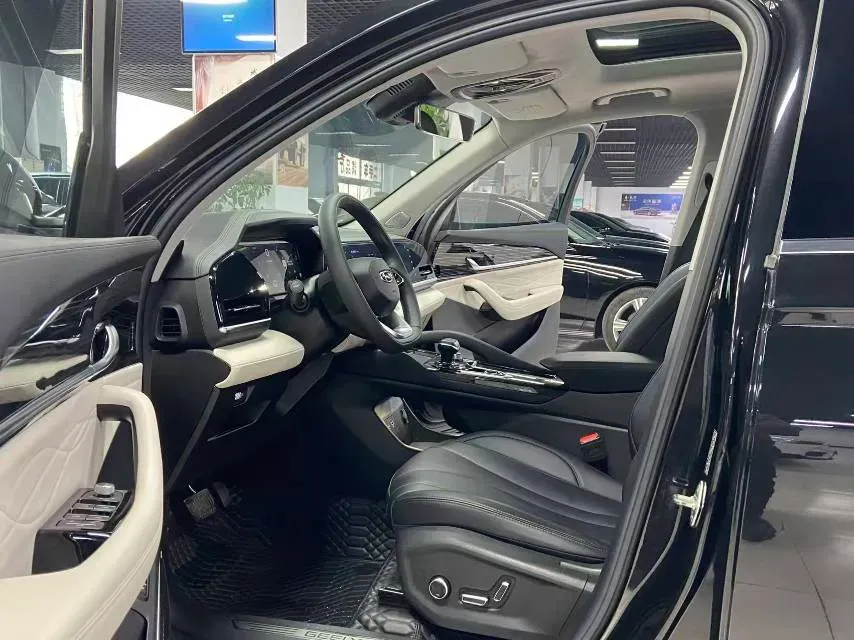 2023 Geely Monjaro 2.0T 238HP L4 8AT,autocango,china used car exporter,china ev exporter,chinese used car exporter,chinese used ev exporter