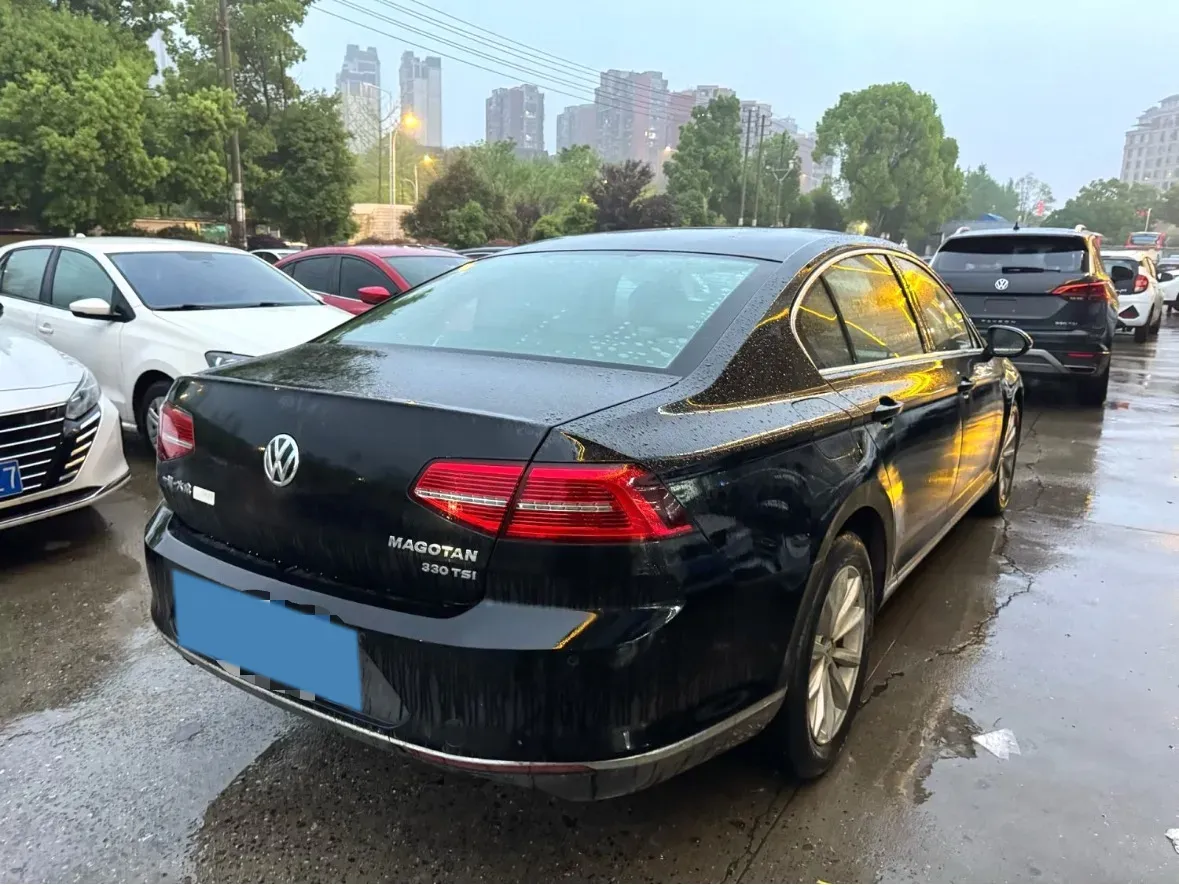 2018 Volkswagen Magotan 1.8T 180HP L4 7DCT,autocango,china used car exporter,china ev exporter,chinese used car exporter,chinese used ev exporter