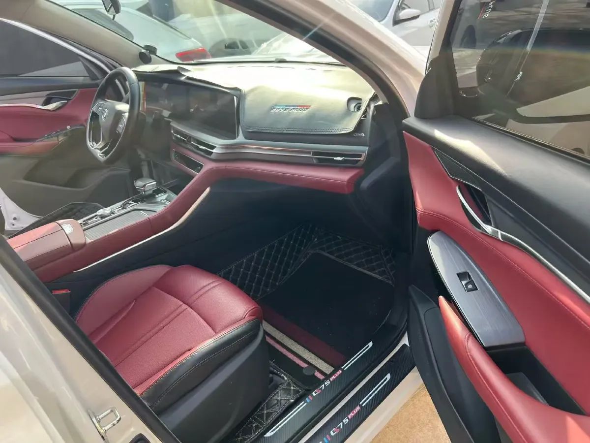 2022 ChangAn CS75 Plus 1.5T 178HP L4 6AT,autocango,china used car exporter,china ev exporter,chinese used car exporter,chinese used ev exporter