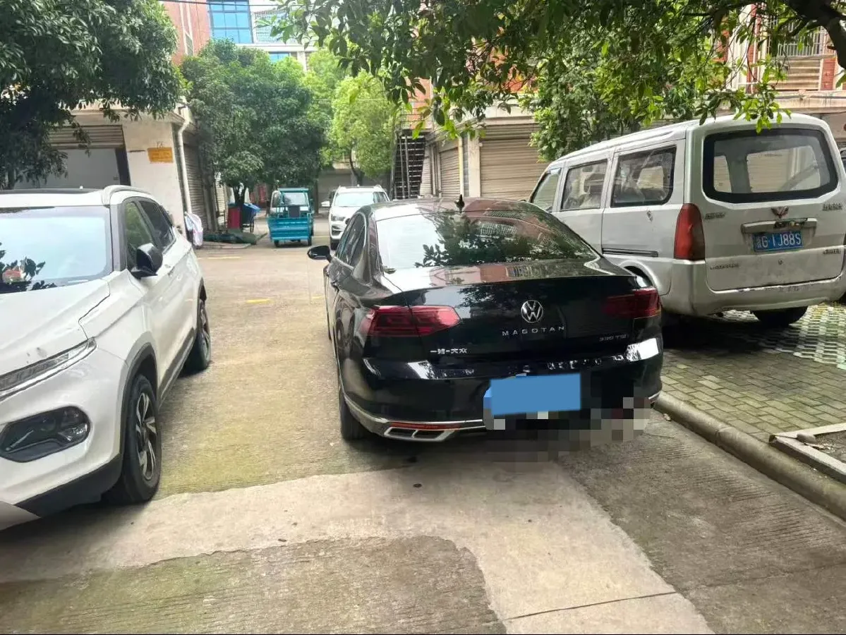 2023 Volkswagen Magotan 2.0T 186HP L4 7DCT,autocango,china used car exporter,china ev exporter,chinese used car exporter,chinese used ev exporter