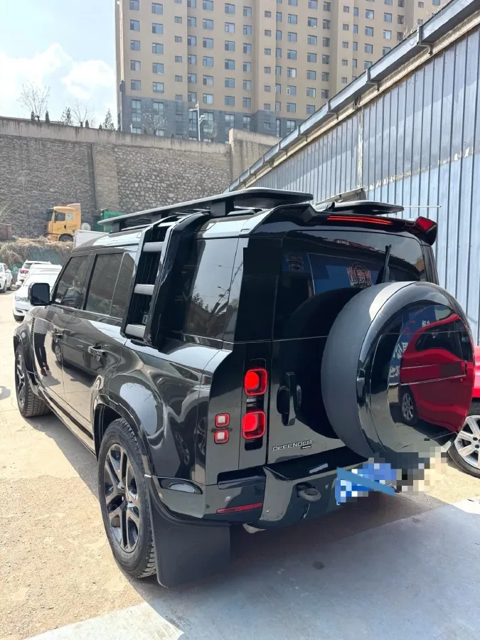 2022 Land Rover Defender 3.0T 400HP L6 8AT,autocango,china used car exporter,china ev exporter,chinese used car exporter,chinese used ev exporter