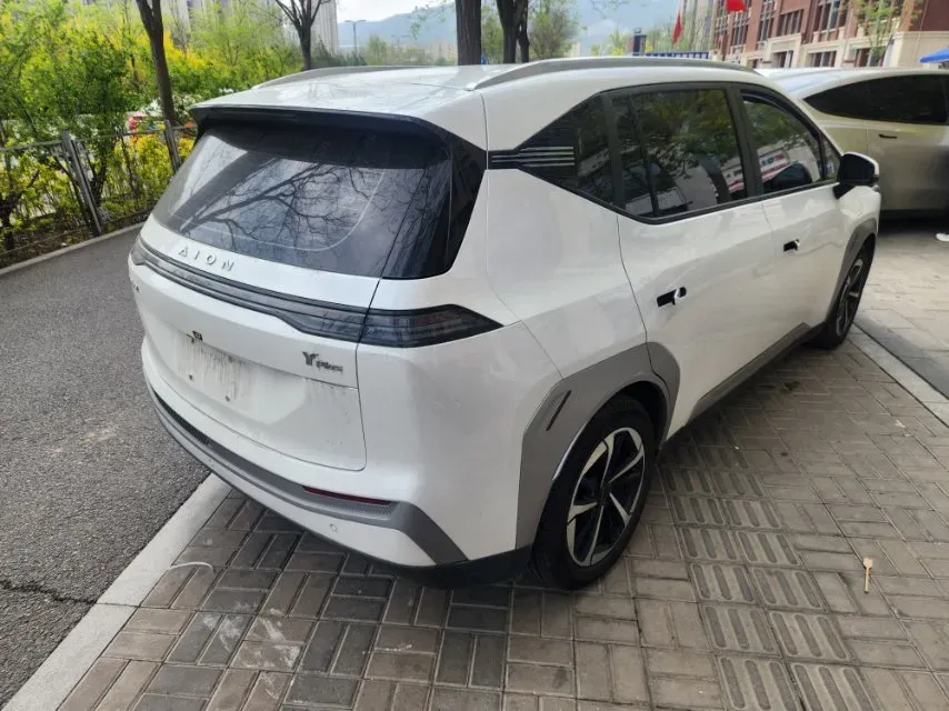2024 Leapmotor C11 1.5L 95HP L4 REEV 43.74KWH,autocango,china used car exporter,china ev exporter,chinese used car exporter,chinese used ev exporter