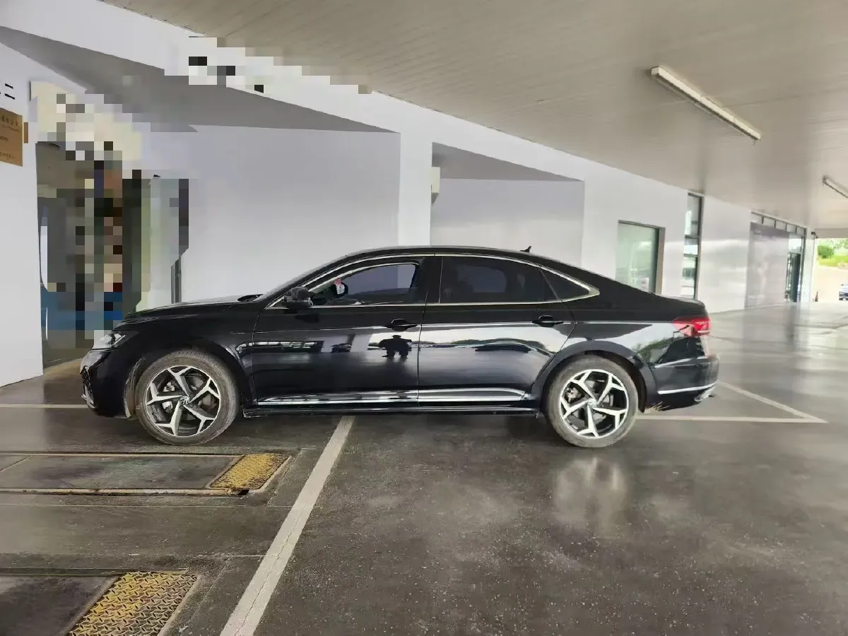 2024 Volkswagen Passat 2.0T 220HP L4 7DCT,autocango,china used car exporter,china ev exporter,chinese used car exporter,chinese used ev exporter