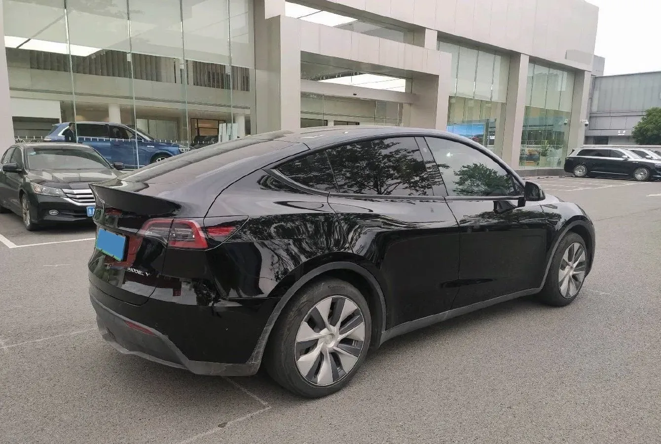 2022 Tesla Model Y BEV 60KWH,autocango,china used car exporter,china ev exporter,chinese used car exporter,chinese used ev exporter