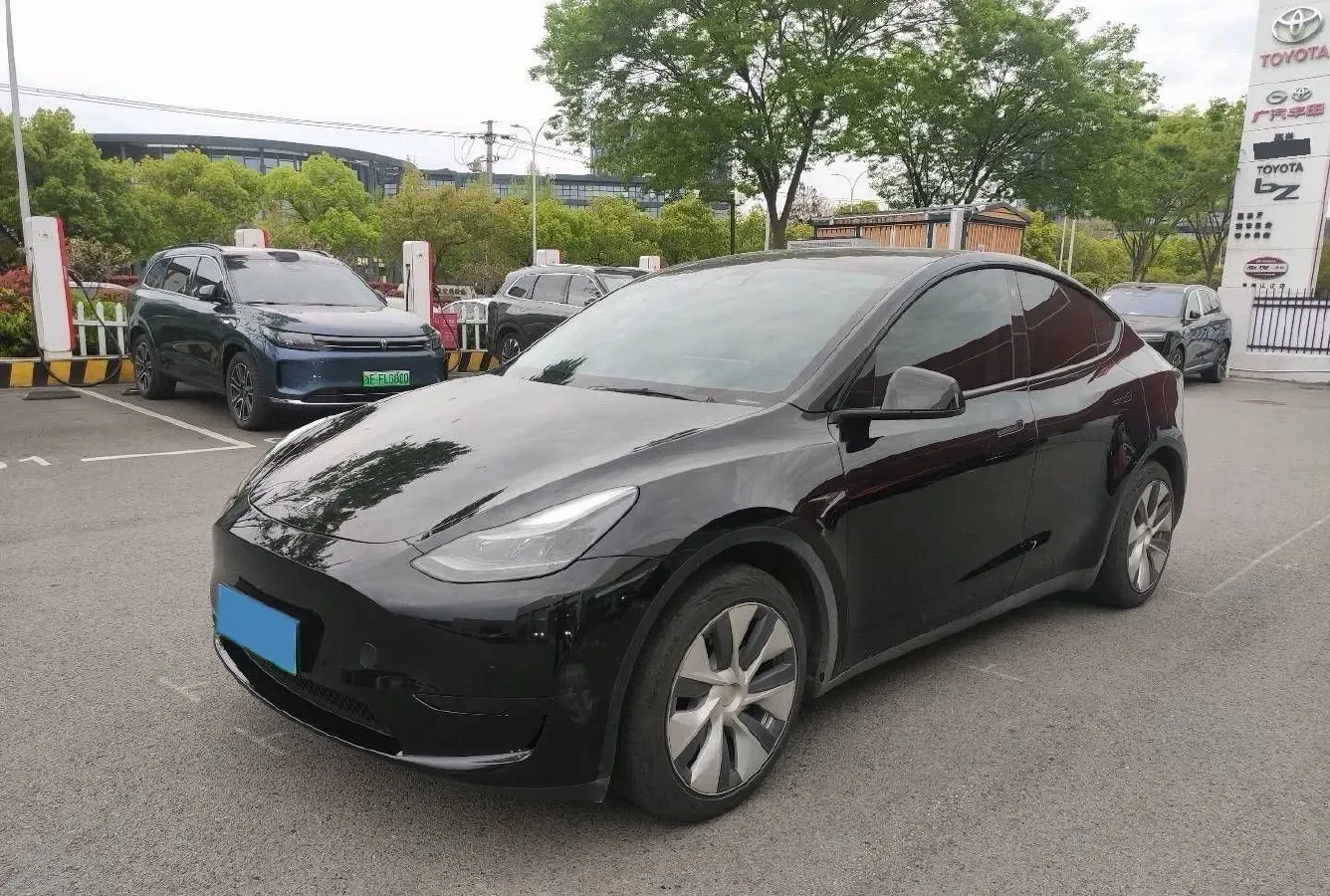 2022 Tesla Model Y BEV 60KWH,autocango,china used car exporter,china ev exporter,chinese used car exporter,chinese used ev exporter